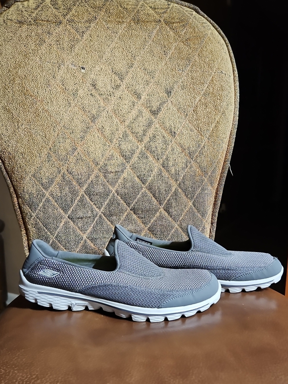 Skechers Go Walk 2 Gray Slip On Sneakers Walking Shoes